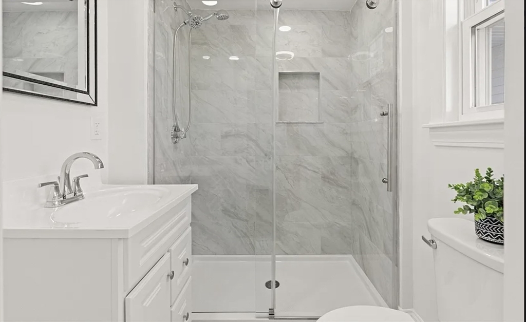 320 Malden St, Revere