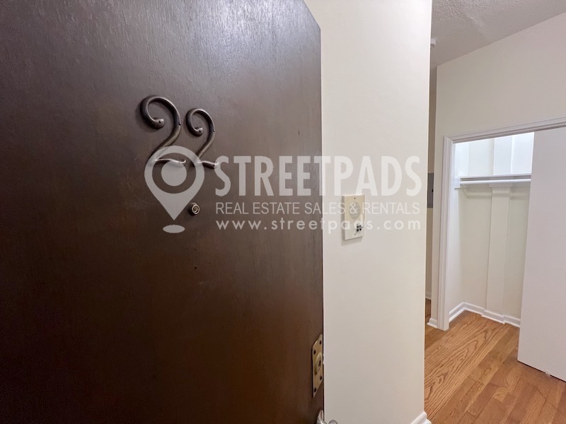 2018 Commonwealth Ave, Brighton