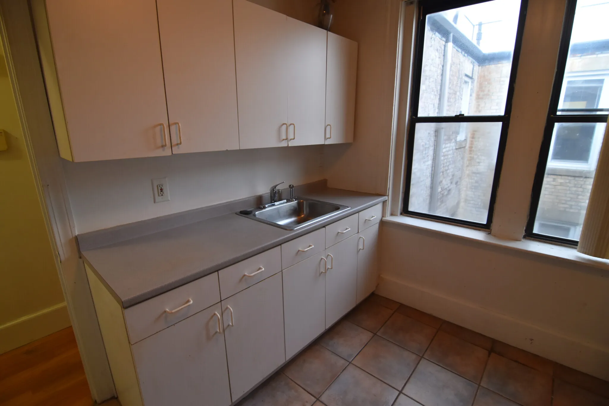 11 Barrows St, Allston