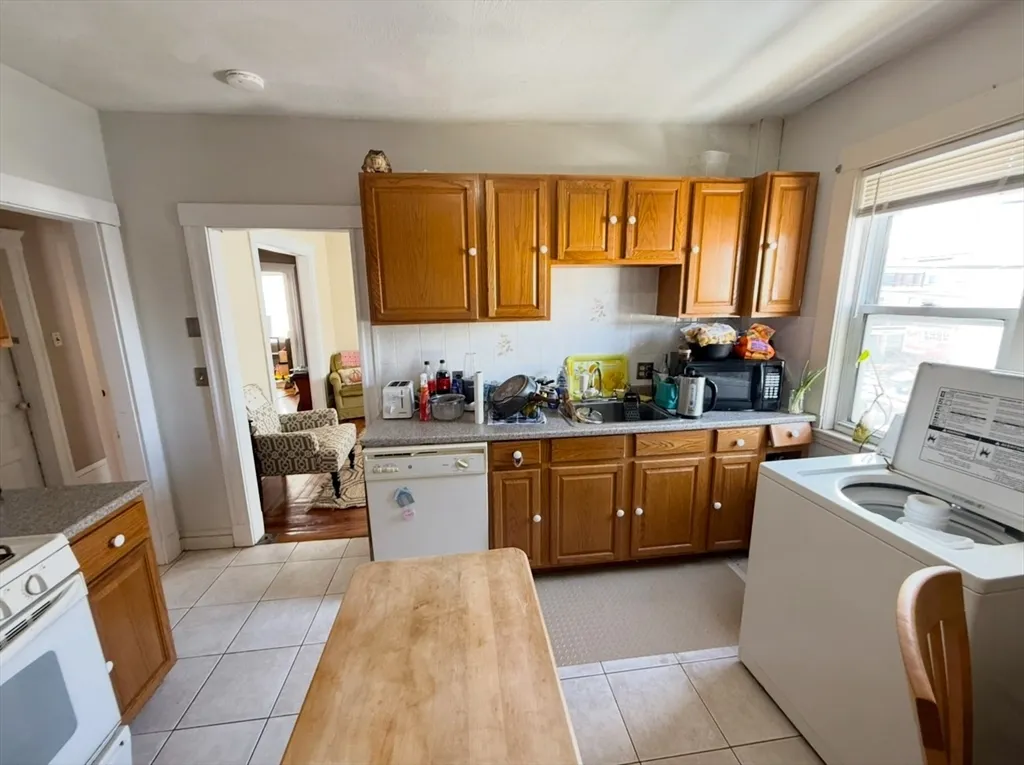 50 Conwell Ave, West Somerville