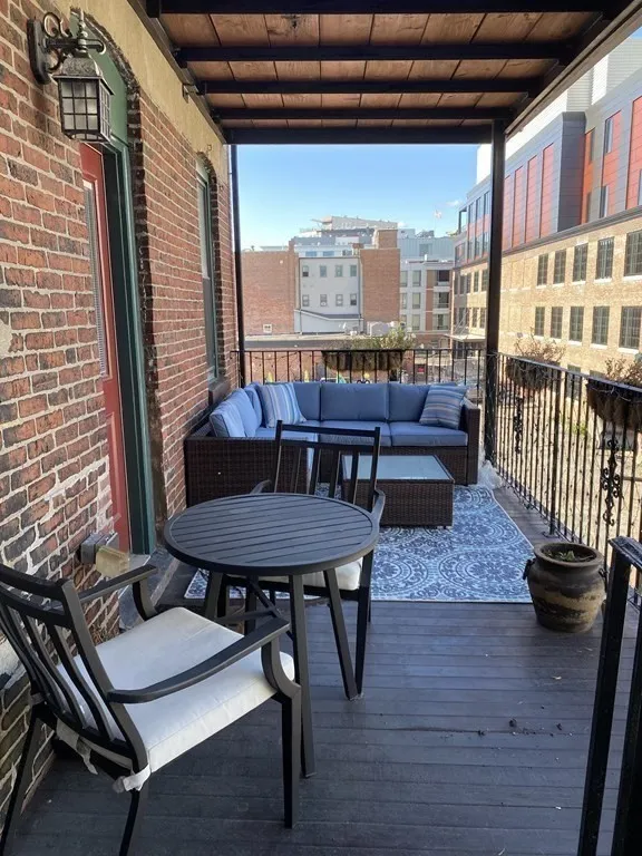 116 W Broadway, South Boston