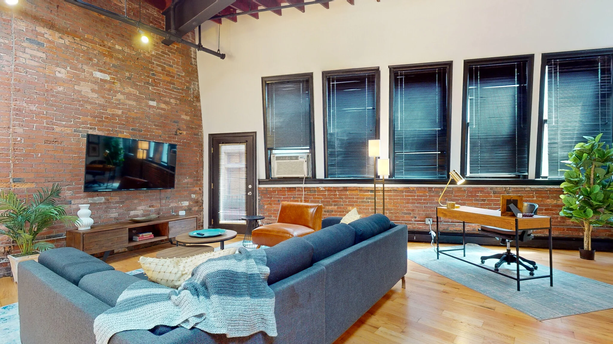 19 Stanhope St, Back Bay