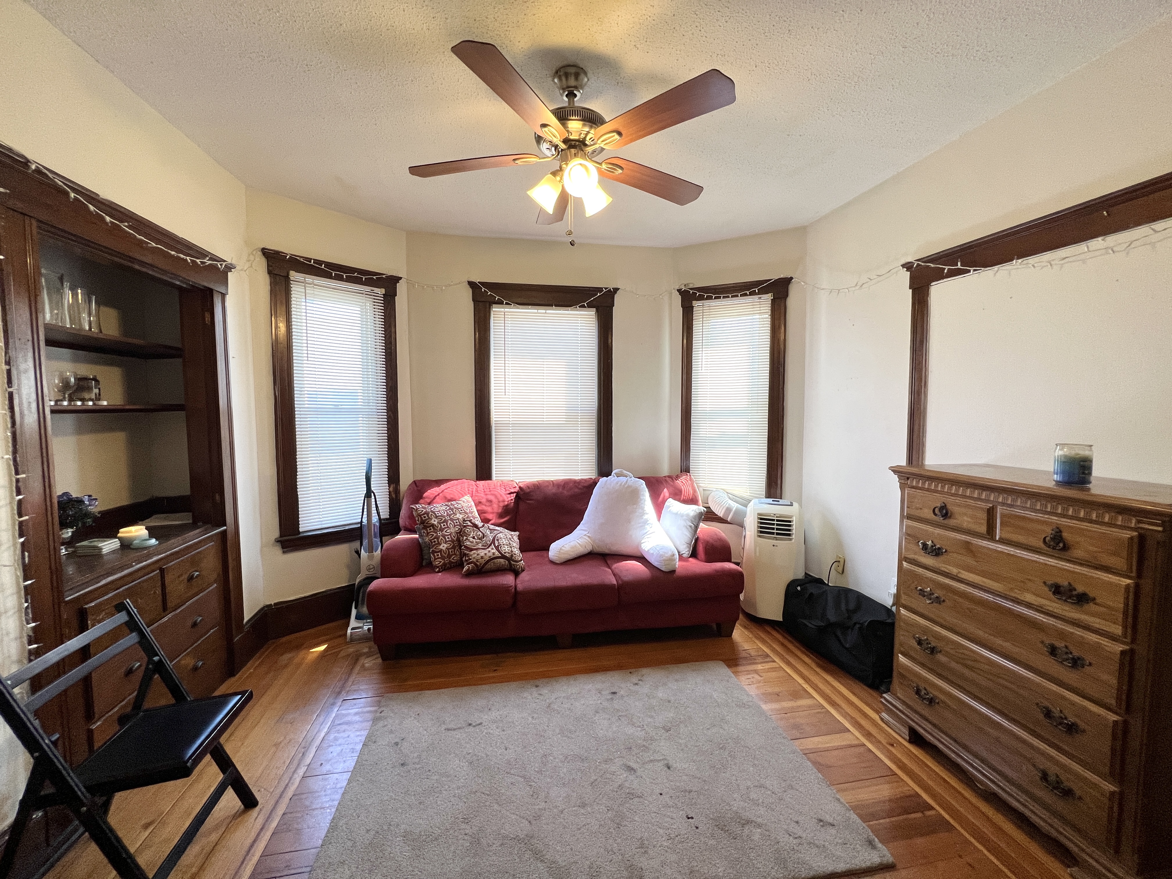 223 Holland St, Teele Square