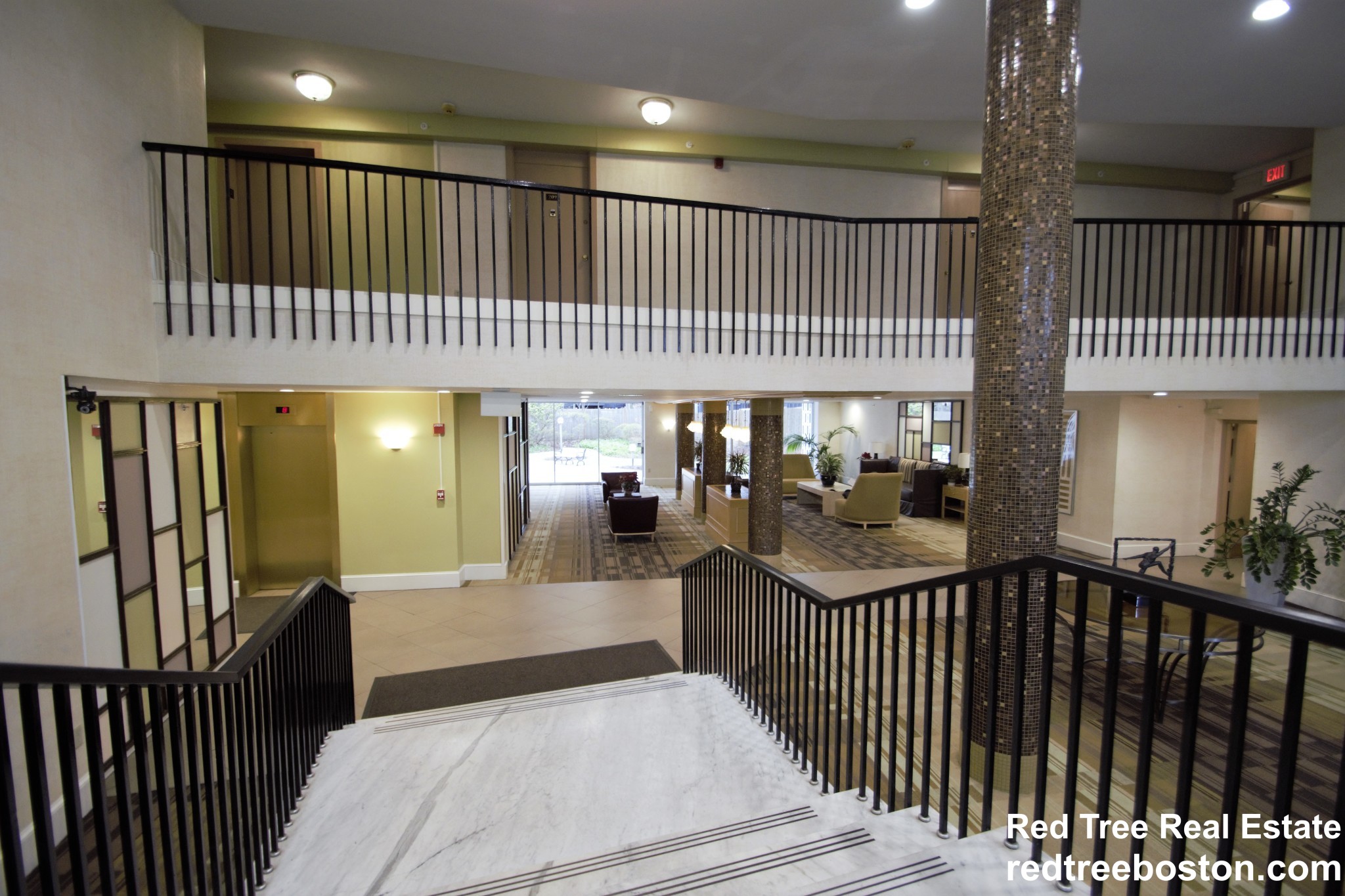 101 Monmouth St, Longwood