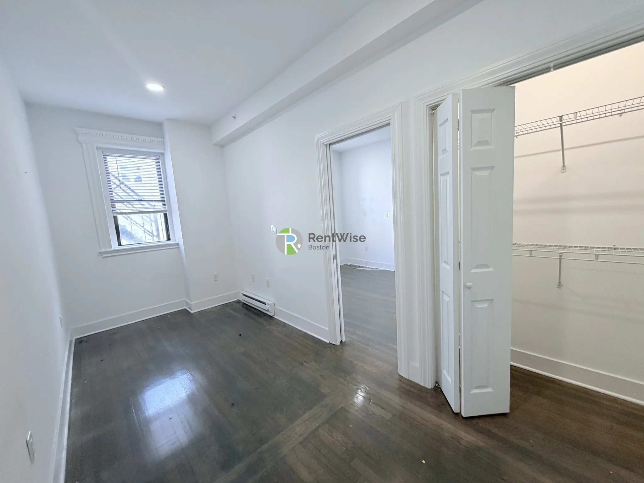 11 Queensberry St, Fenway
