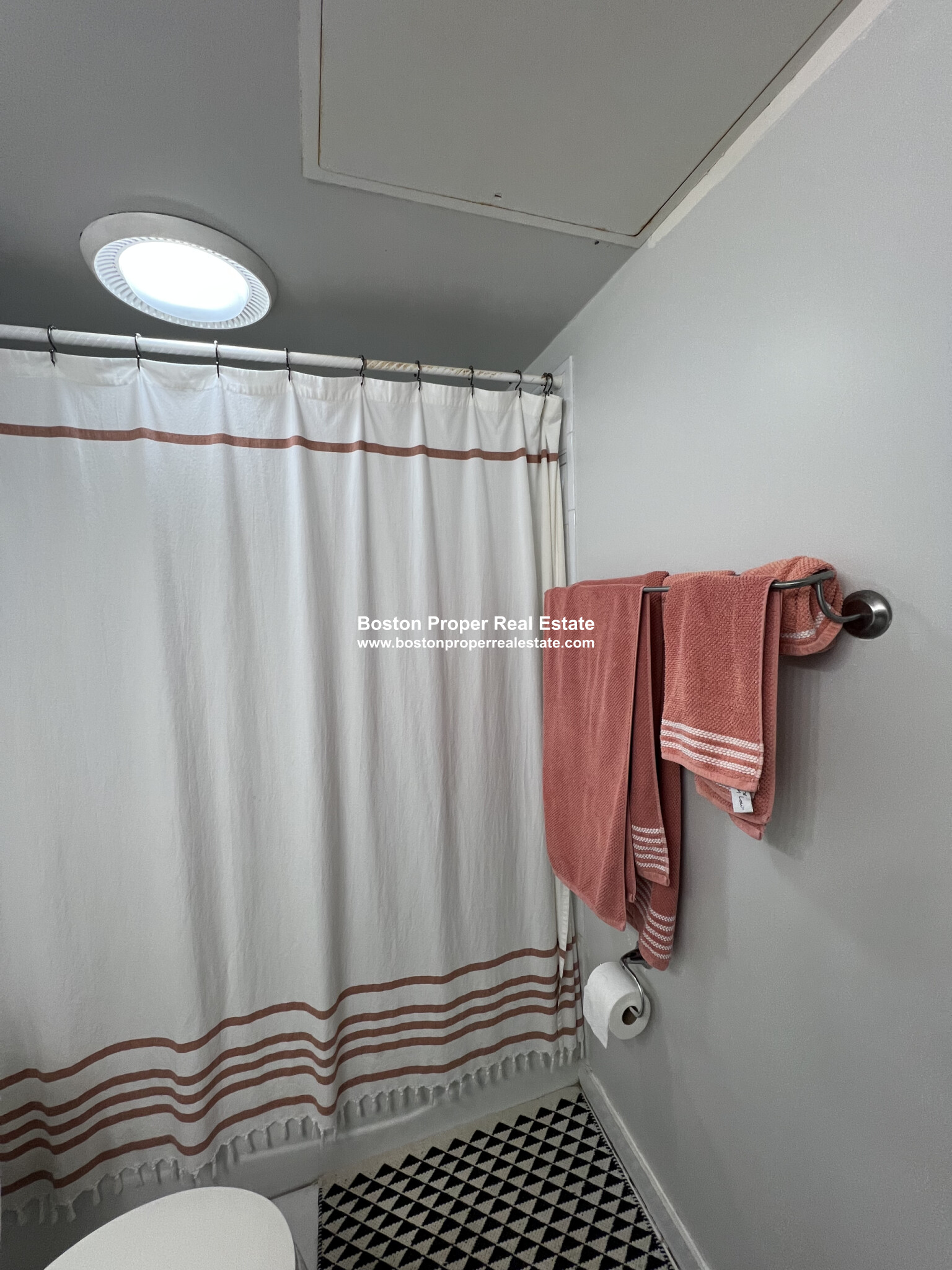 39 Saint Botolph St, Back Bay