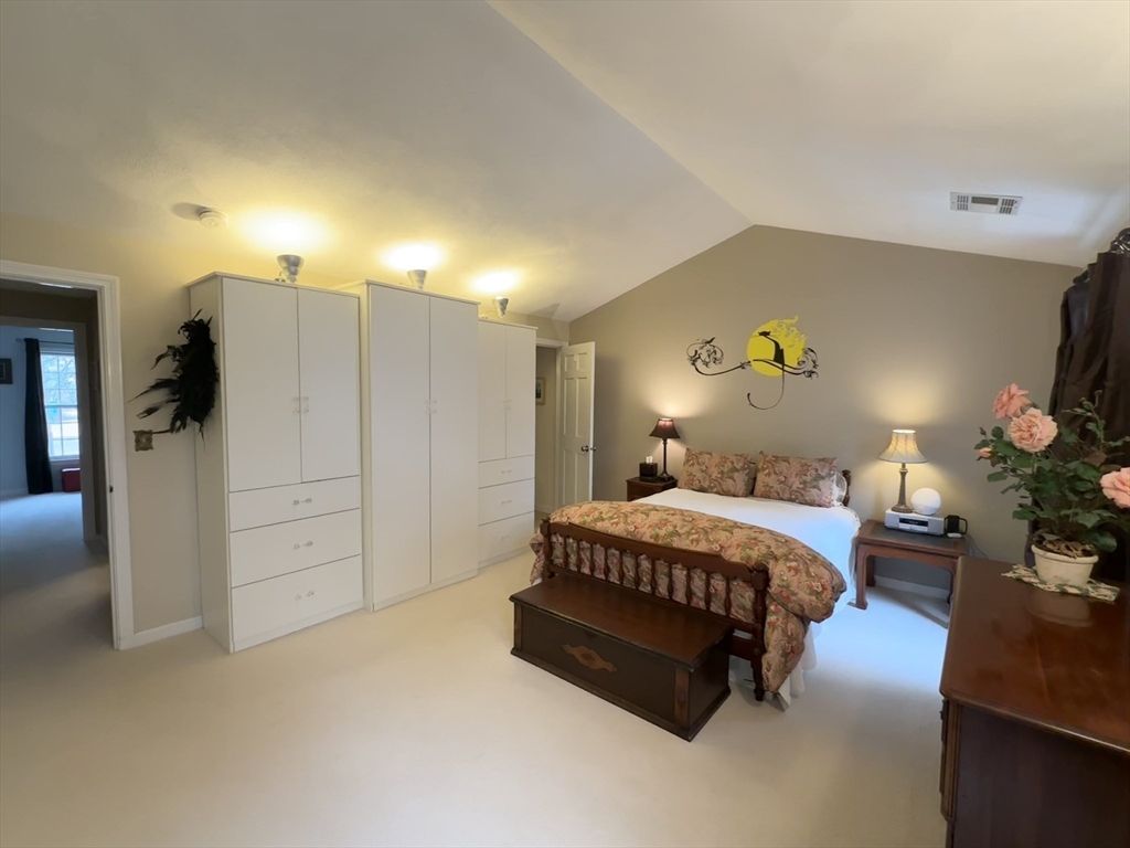 55 West St, Medfield