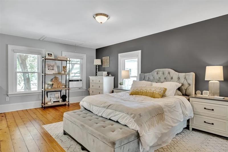 1 Riverside Pl, Riverside