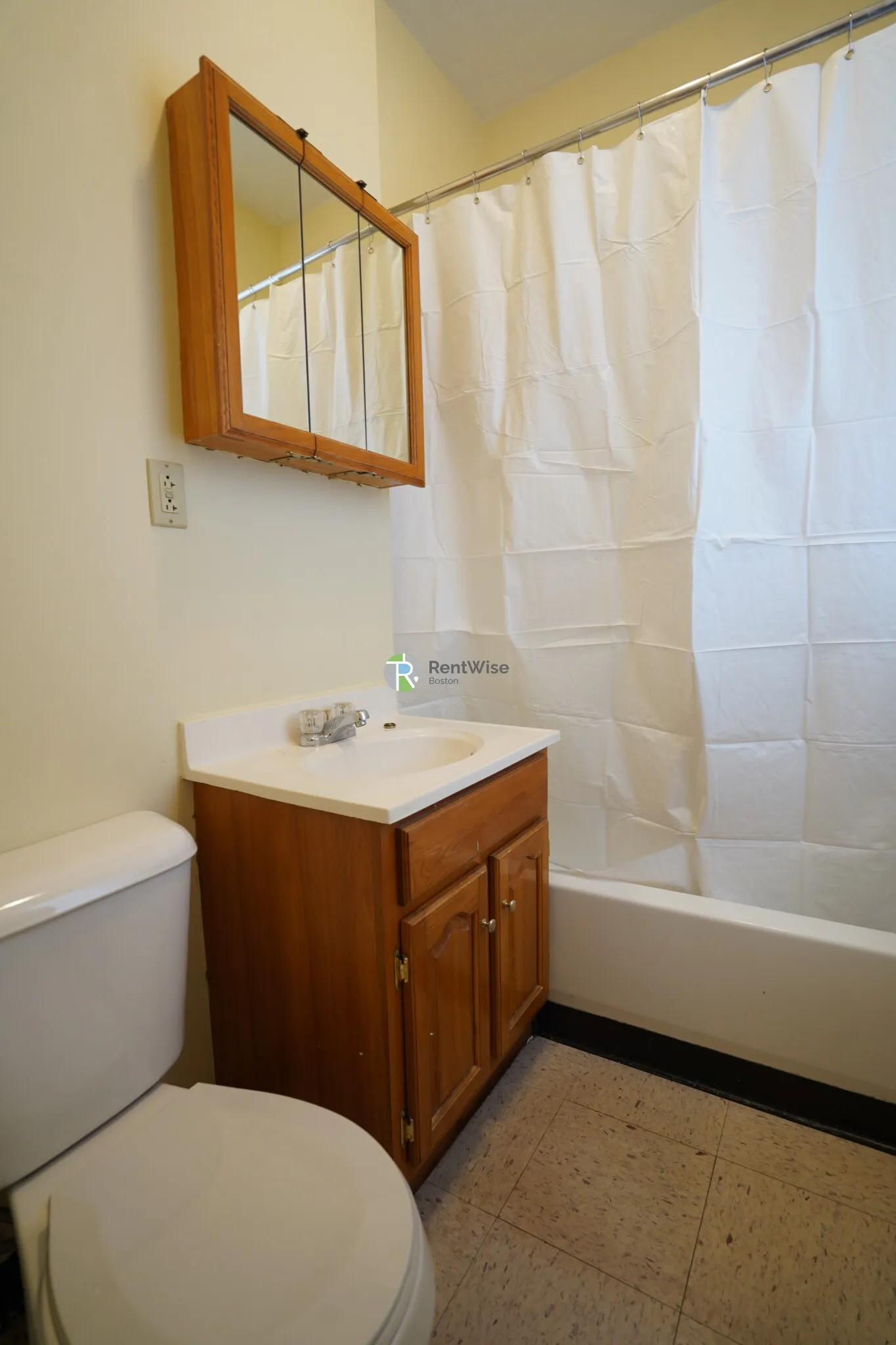 236 Kelton St, Allston