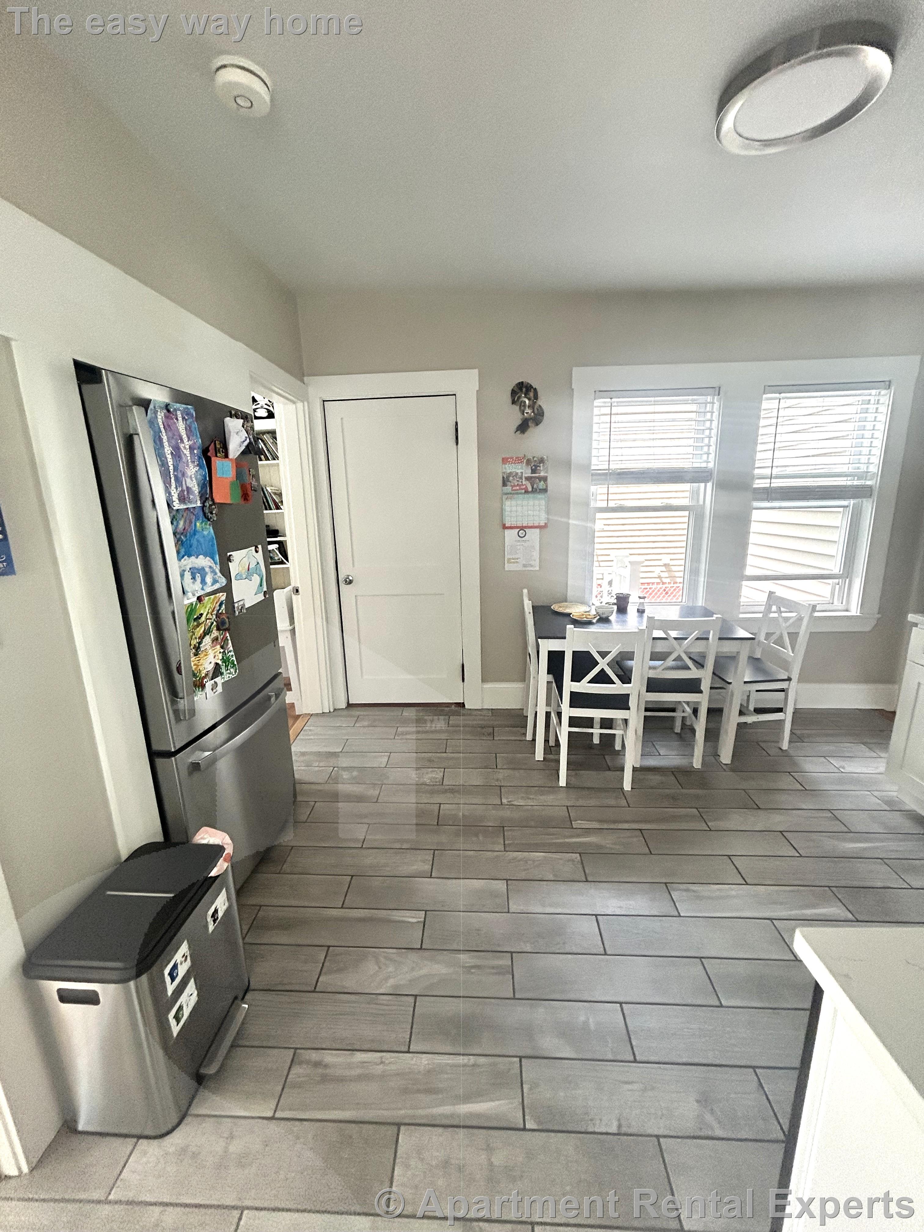 8 Fisk Ave, Magoun Square