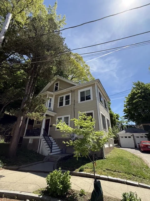 11 Playstead Rd, Newton Corner