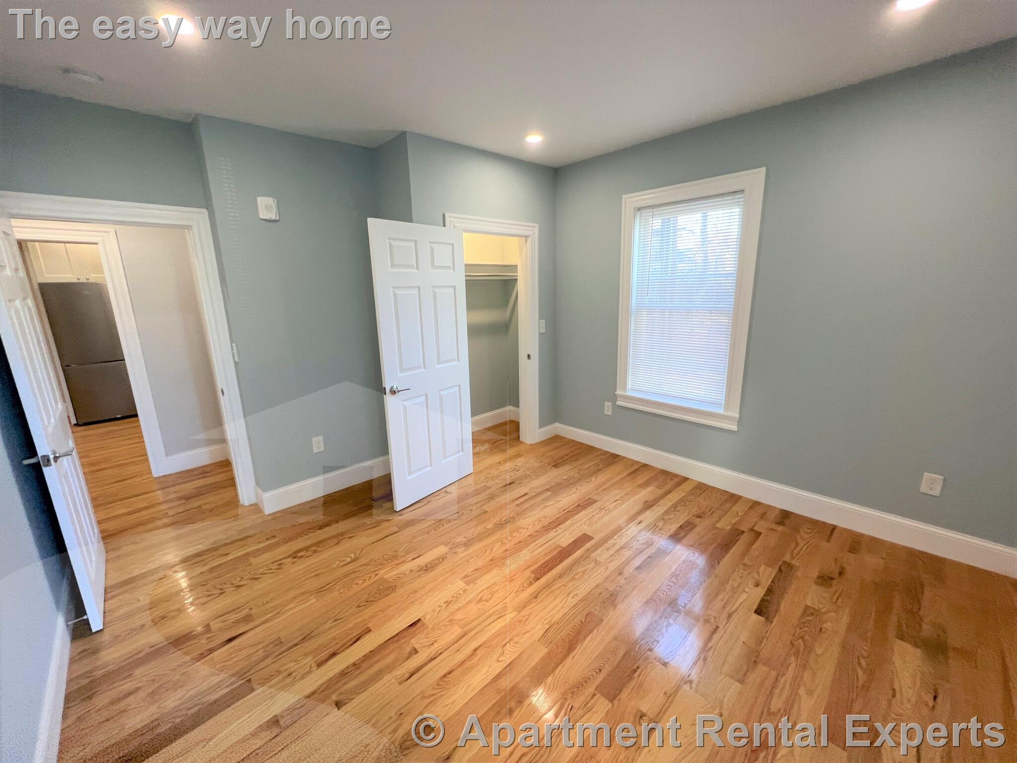 374 Oxford St, Porter Square