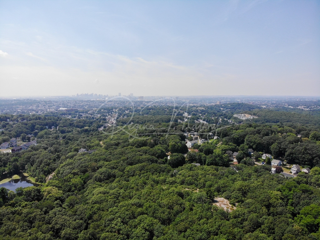 330 Swains Pond Ave, Melrose