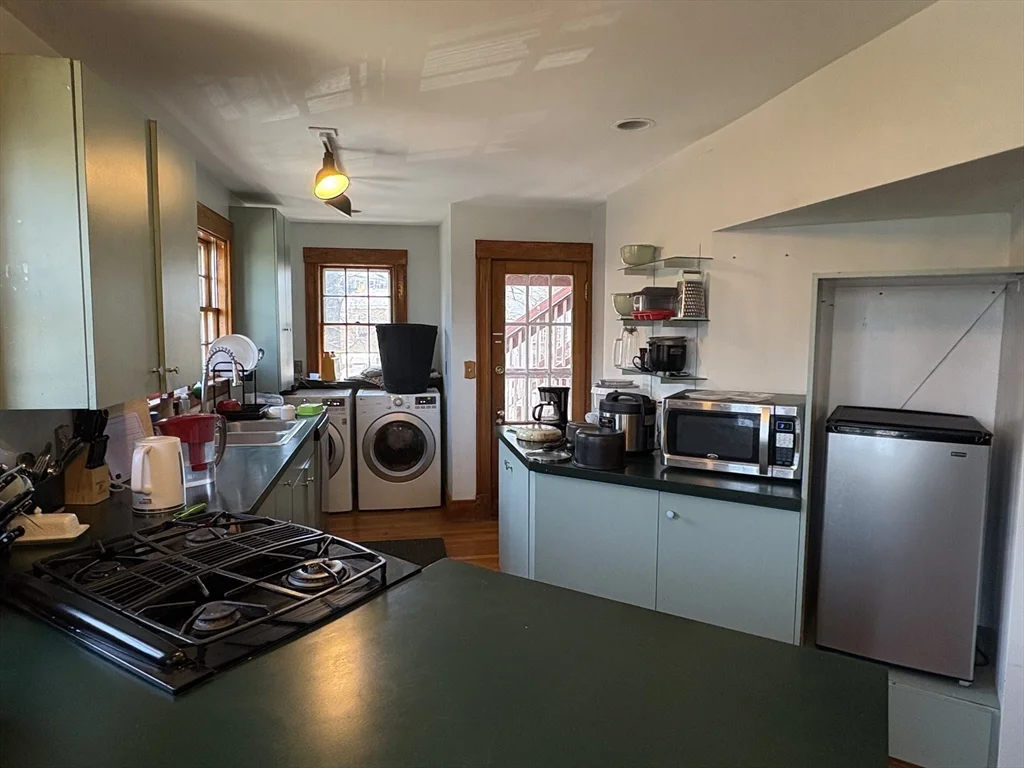 1446 Cambridge St, Mid-Cambridge