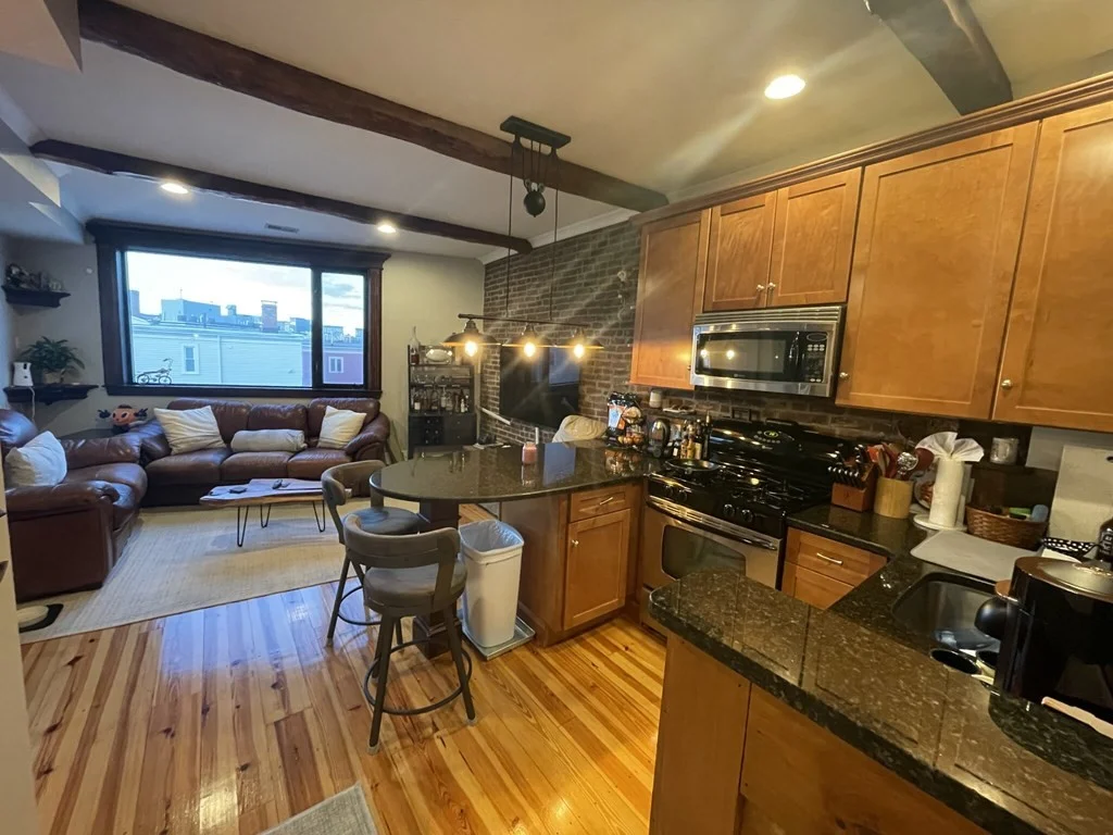 412 E Third St, South Boston