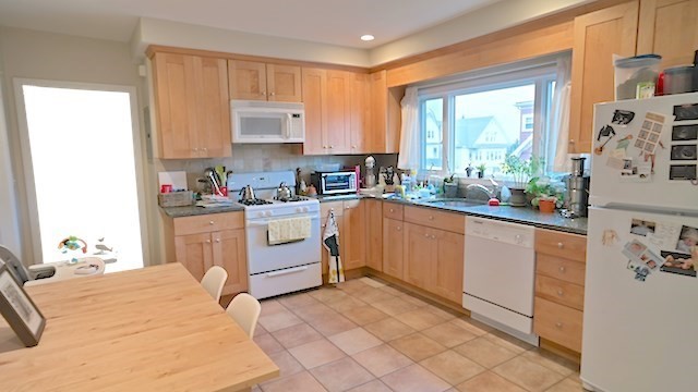 443 Broadway, Winter Hill