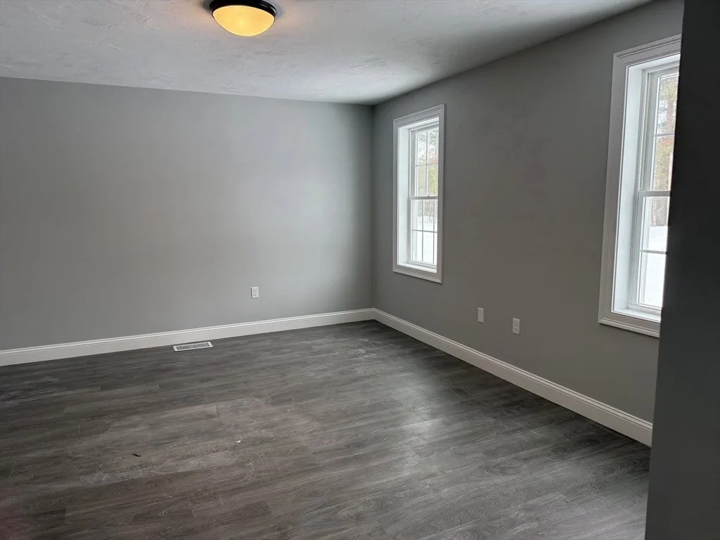 15 Kashmir's Way, Middleboro