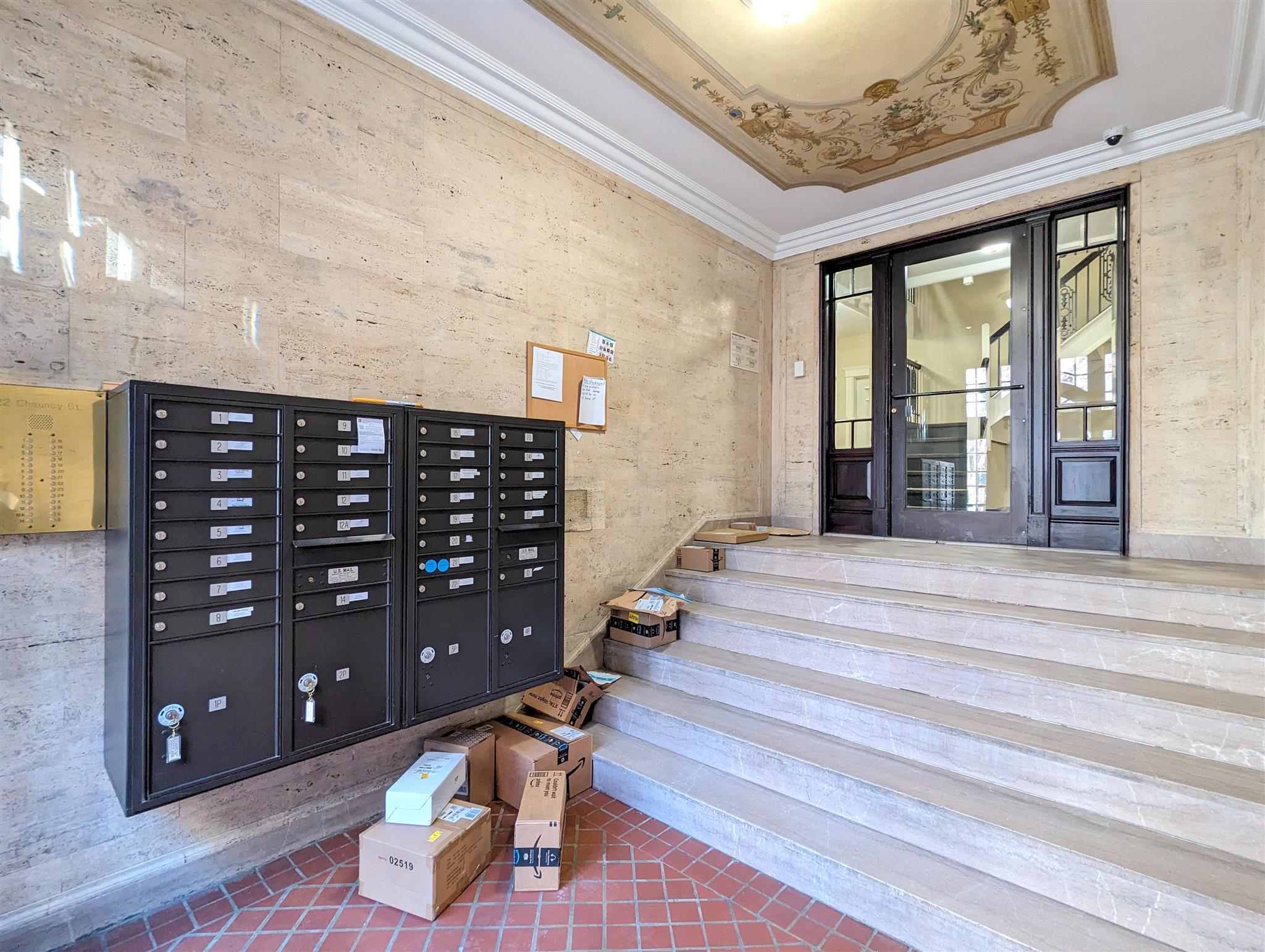 22 Chauncy St, Neighborhood Nine