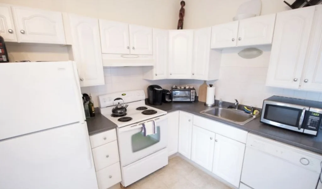 5 Royce, Allston