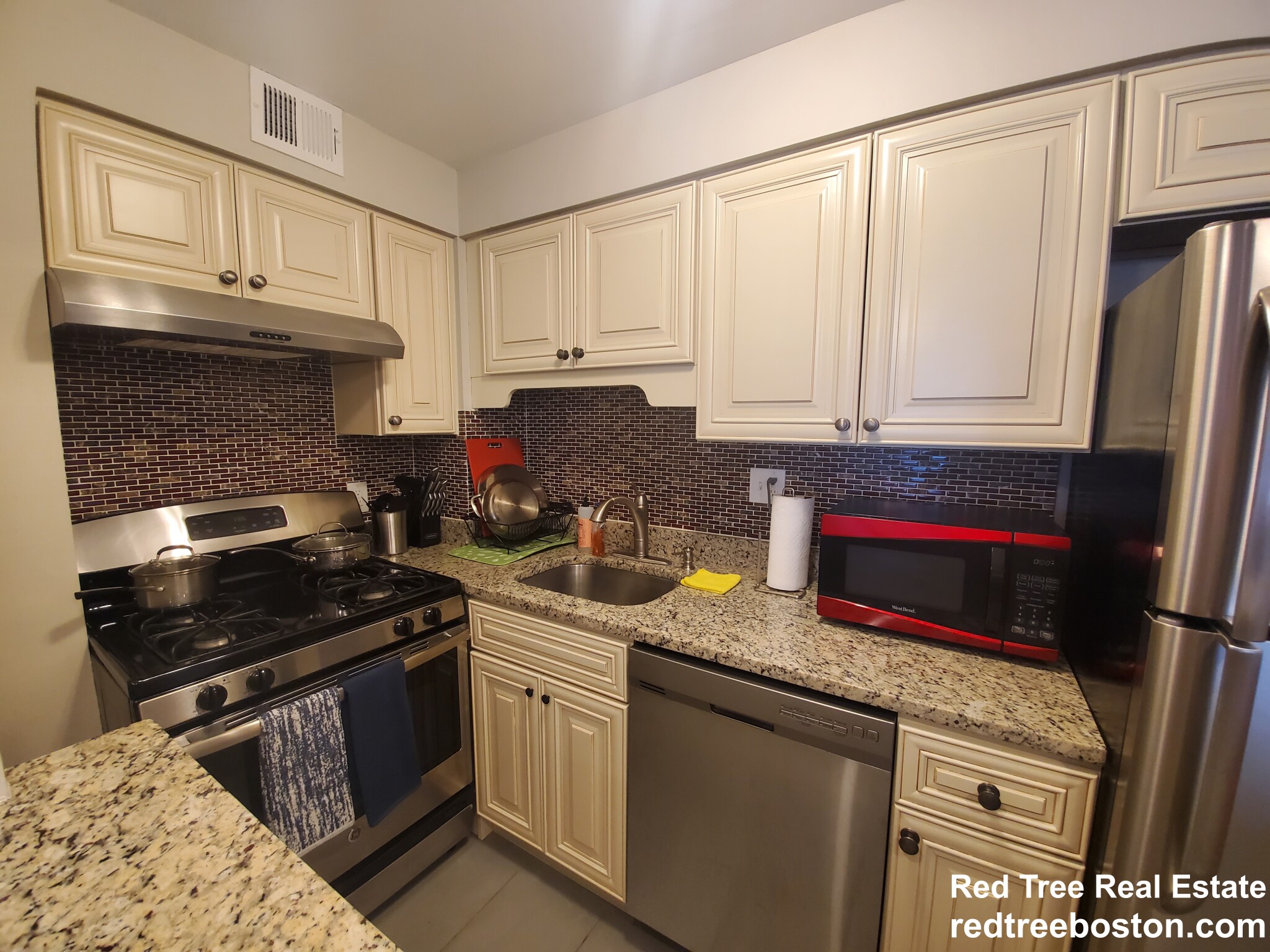 27 Bowdoin St, Beacon Hill