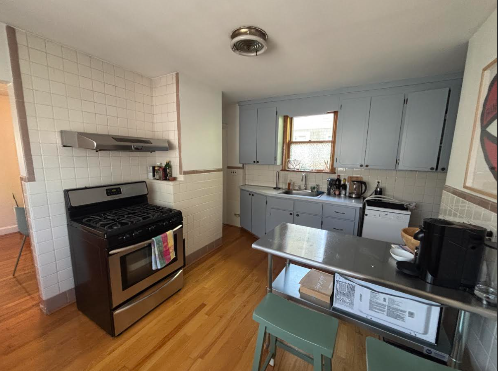 17 Pinckney St, East Somerville