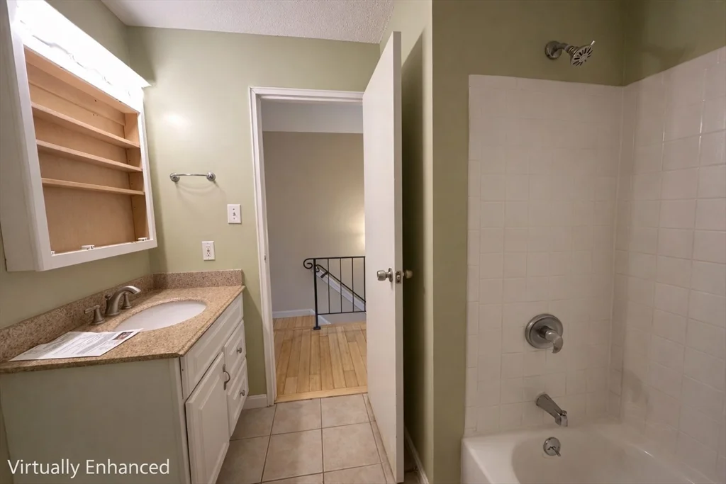 4 Village Brook, Natick