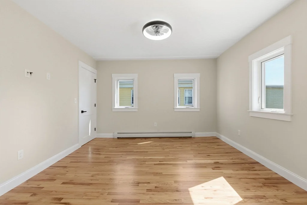 20 Beacon St, Gloucester