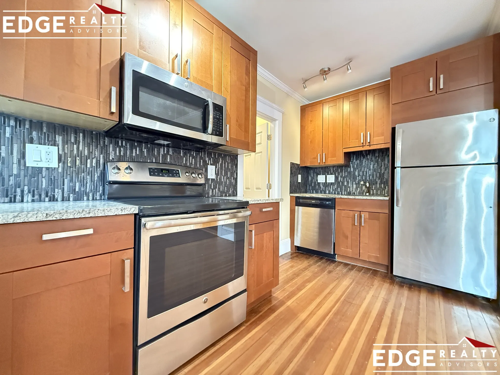 136 Summer St, Watertown