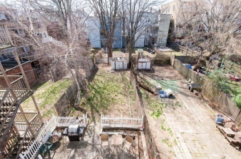 837.5 E 2nd St, South Boston