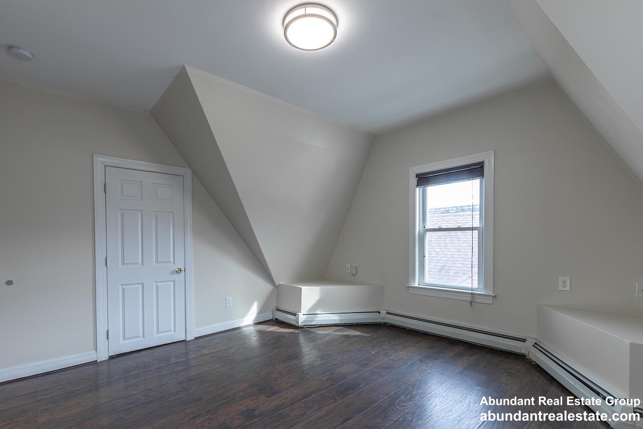 376 Medford St, Winter Hill