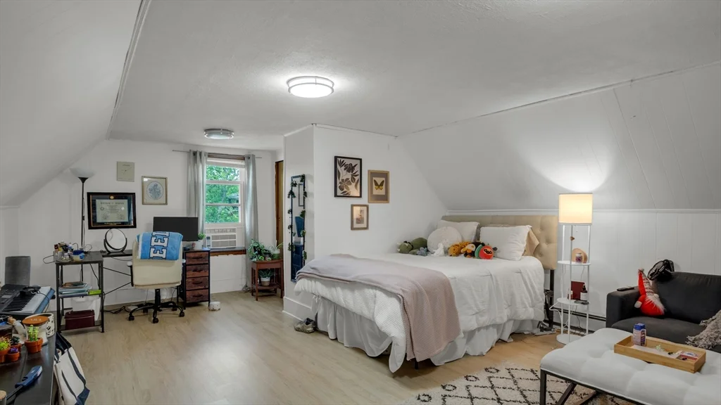 53 Bow, Union Square