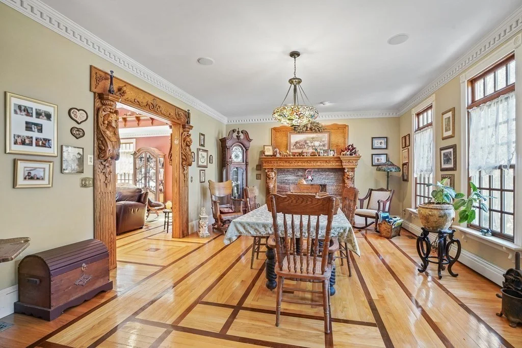 200 Whalen Dr, Attleboro