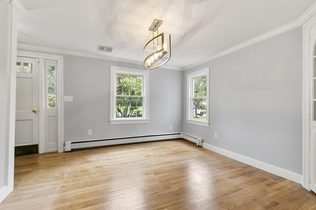 1 Martin Rd, Wellesley