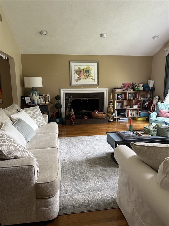 103 Sherburn Cirle, Weston