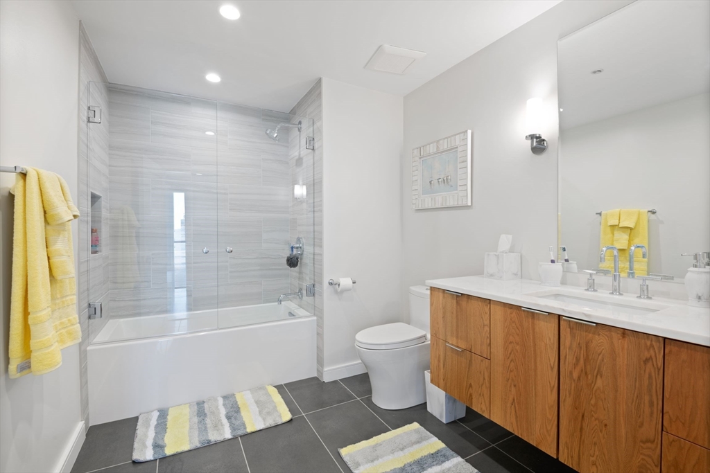 1 Nassau St, Chinatown