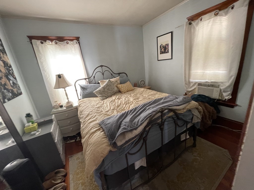 1049 Broadway, Somerville