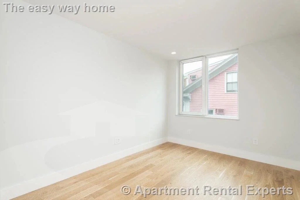334 Harvard St, Harvard Square