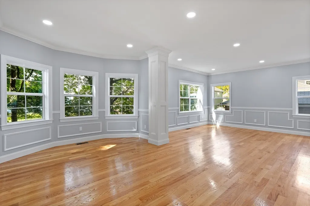 98 Carroll St, Watertown