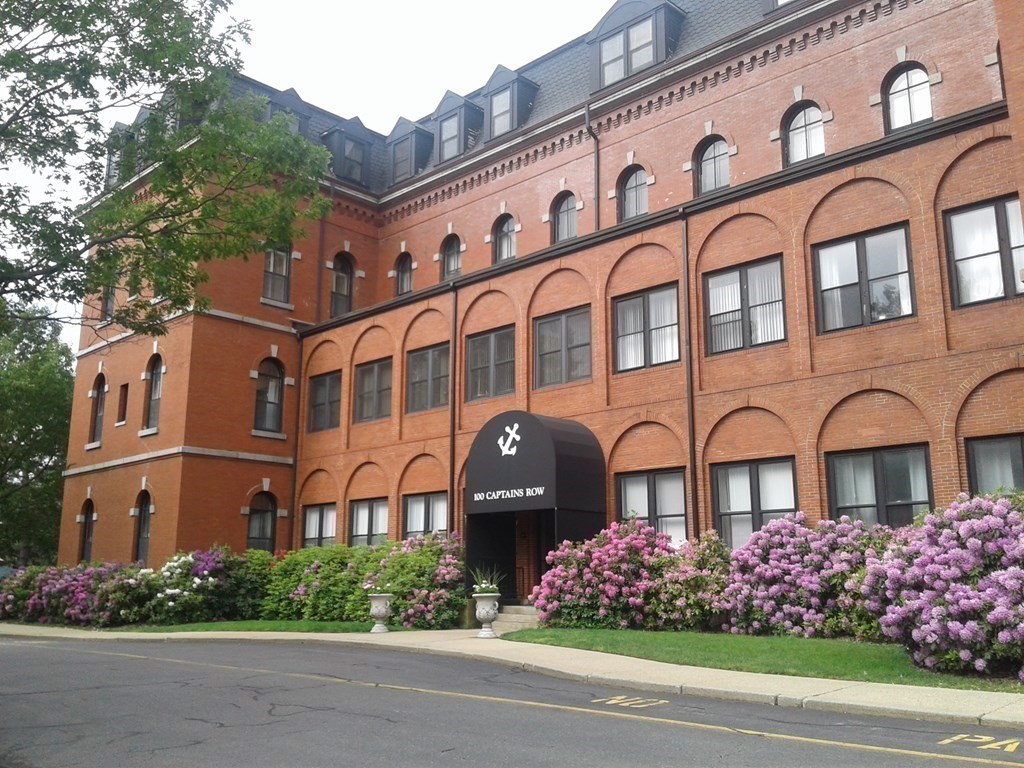 100 Captain's Row, Chelsea