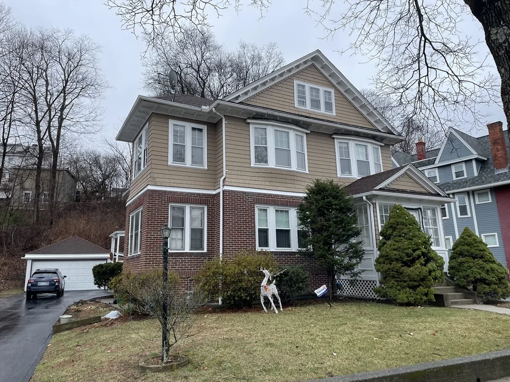 51 Richmond Ave, West Side