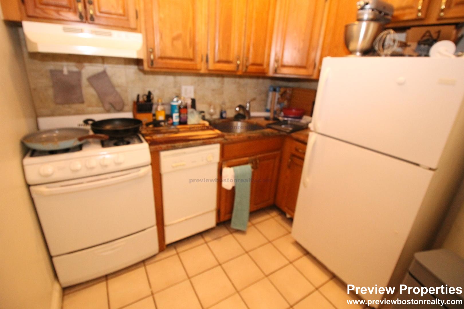 240 Kelton, Brighton