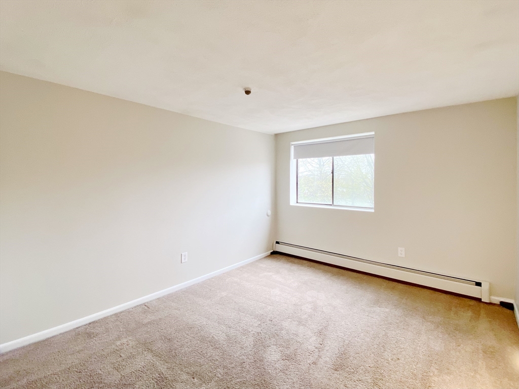 128 Salem St, Malden