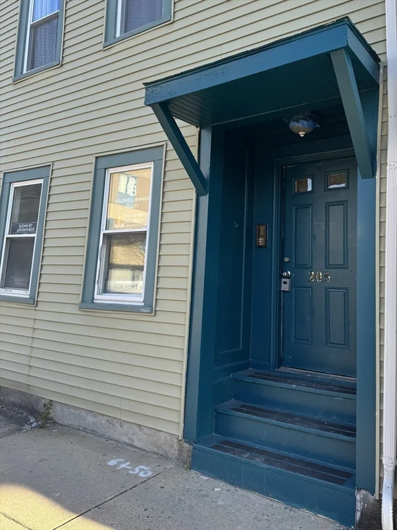 205 D, South Boston