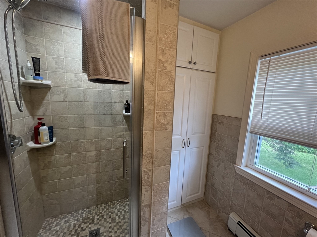 37-39 Spruce St, Winchester