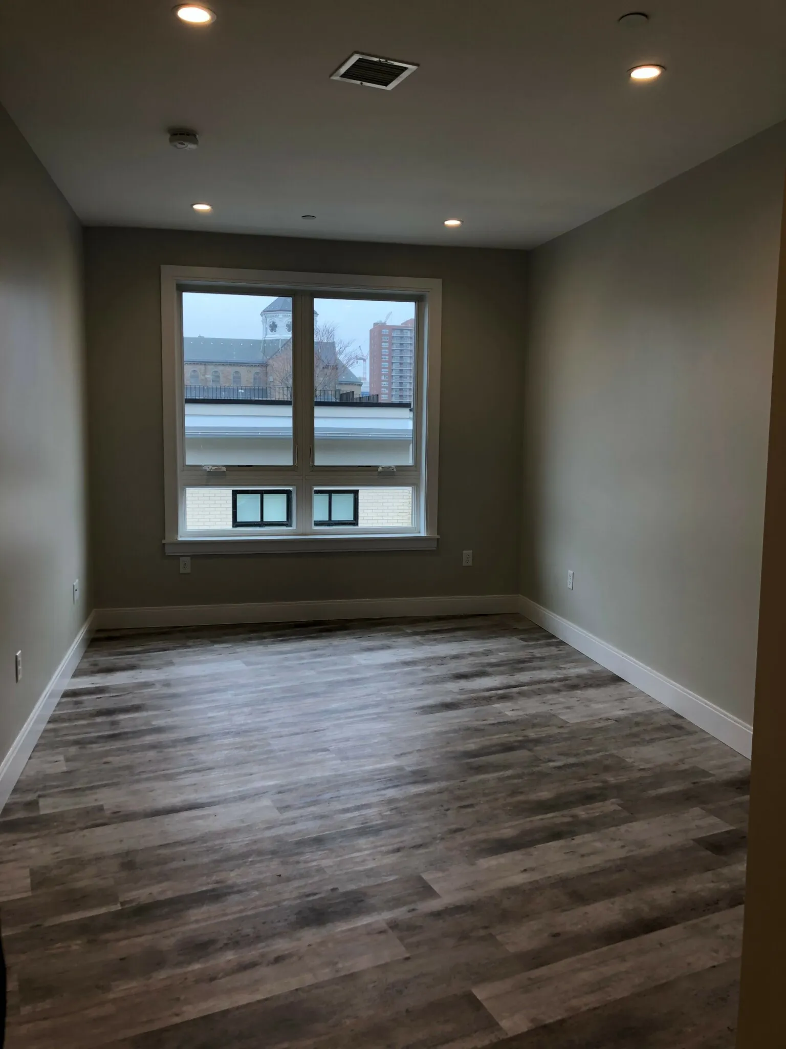 1457 Tremont St, Mission Hill