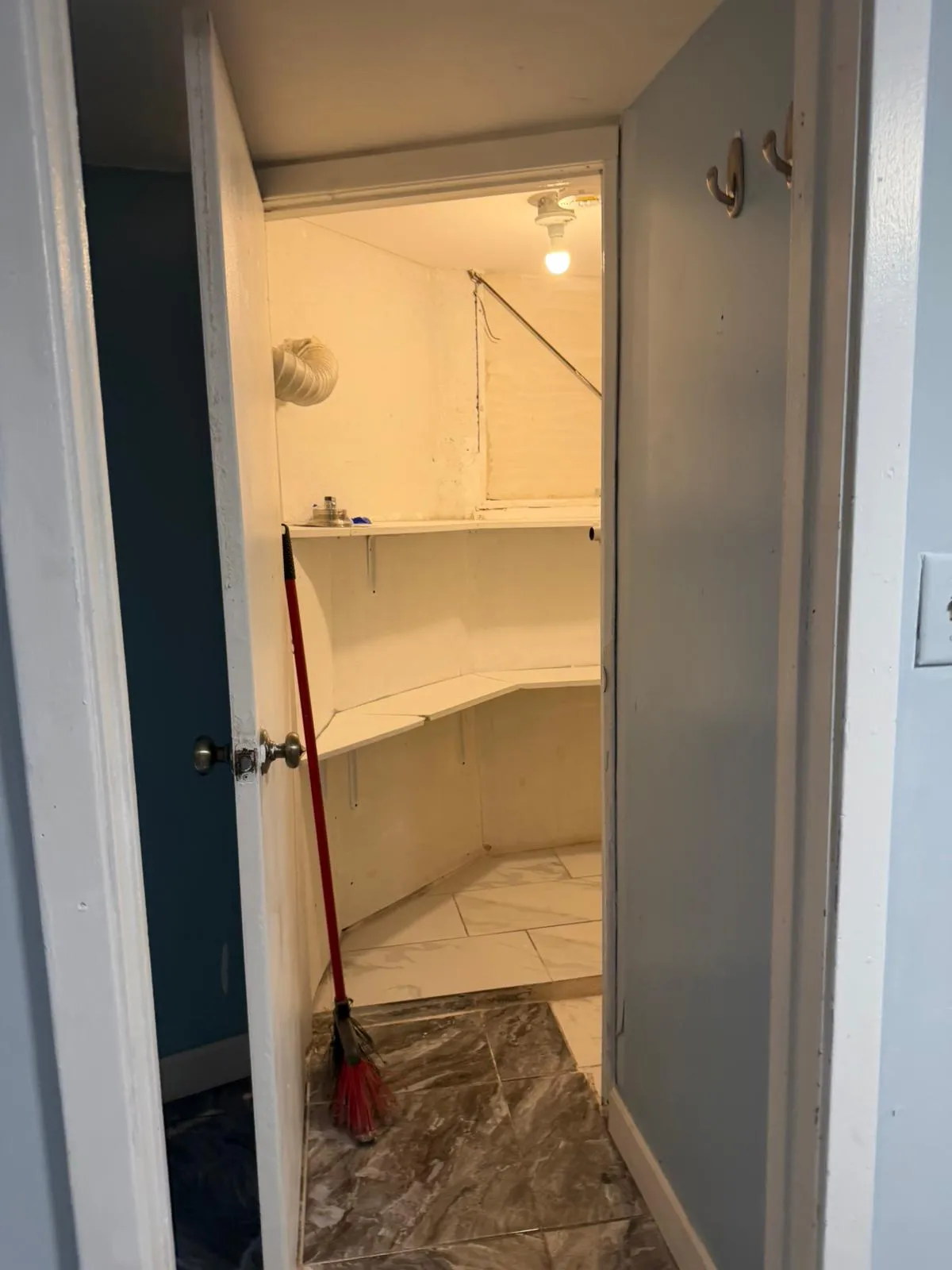 72 Trenton St, Eagle Hill