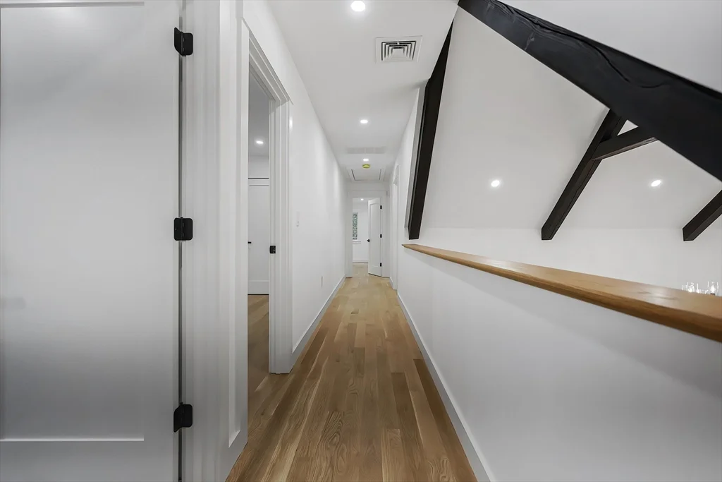 54 Spywood Rd, Sherborn