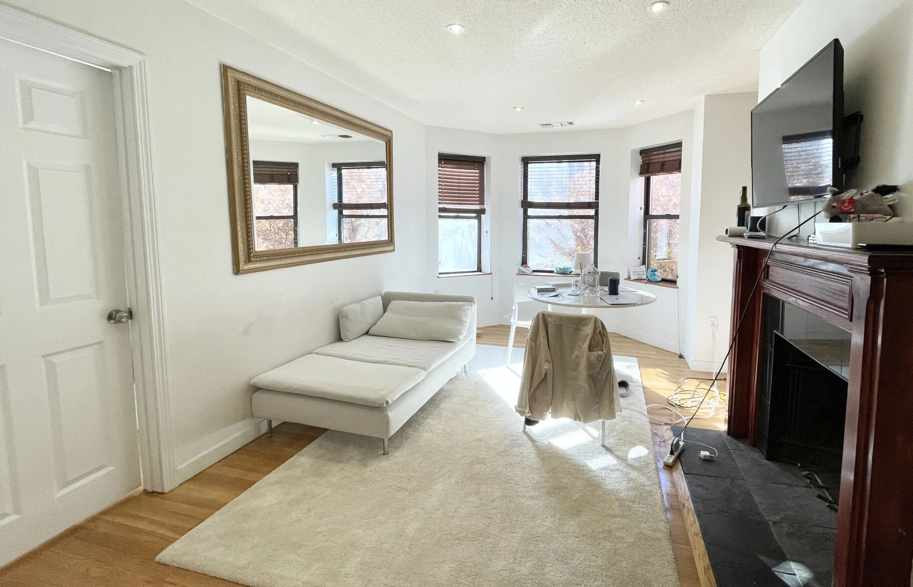 73 Gainsborough St, Fenway