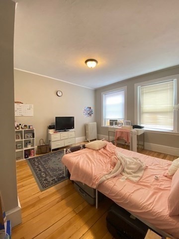 10 Glenville Ave, Allston