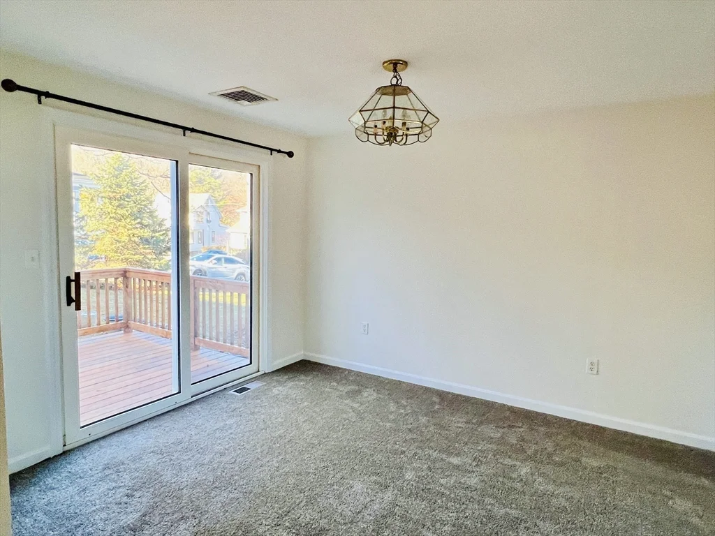 118 Wyoming Ave, Oak Grove